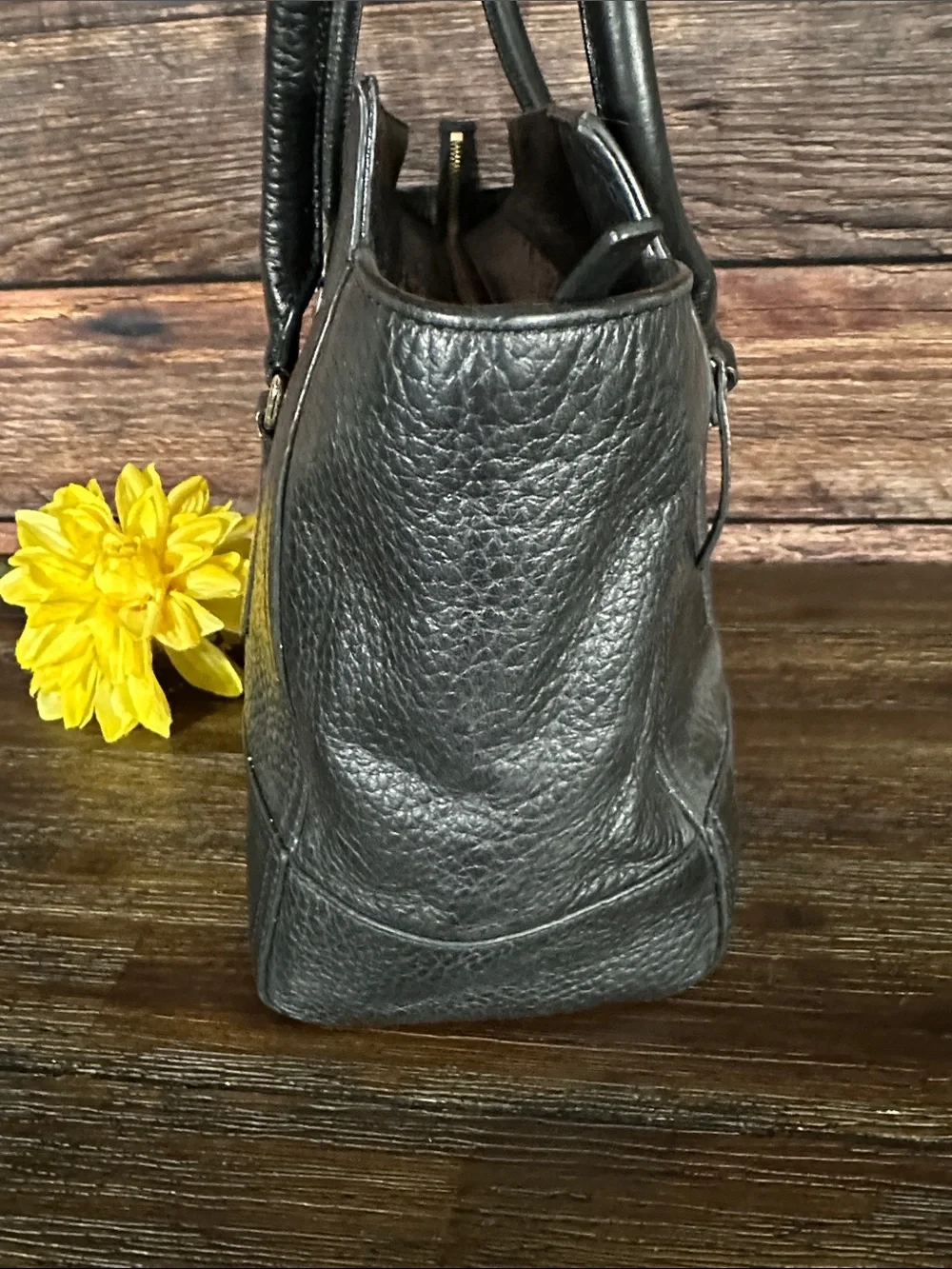 Kate Spade Bay Street Oden tote in Black Pebbled Leather with Rolled Handles!